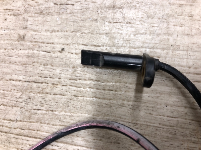 Датчик ABS передний левый PATHFINDER R52 12-21 2013 R52 3.5 VQ35DE