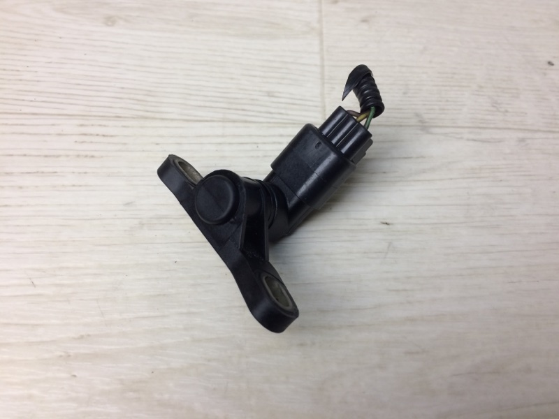 Датчик положения коленвала FORD FOCUS 10-18 2014 BK 2.0 XQDA 6M8Z-6C315-AA Б/У