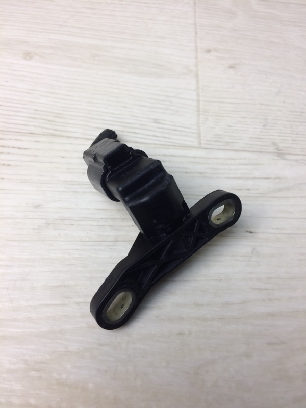 Датчик положения коленвала FORD FOCUS 10-18 BK 2.0 XQDA