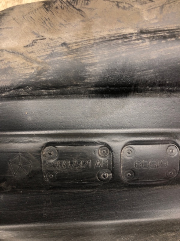 Подкрылок задний левый JOURNEY 08-20 2015 JC 3.6 ERB