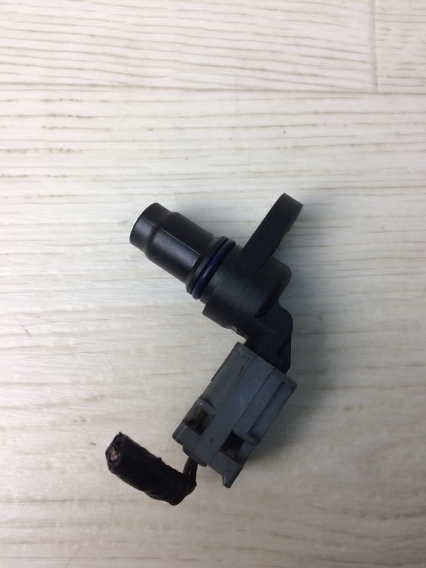 Датчик положения распредвала FOCUS 10-18 2014 BK 2.0 XQDA