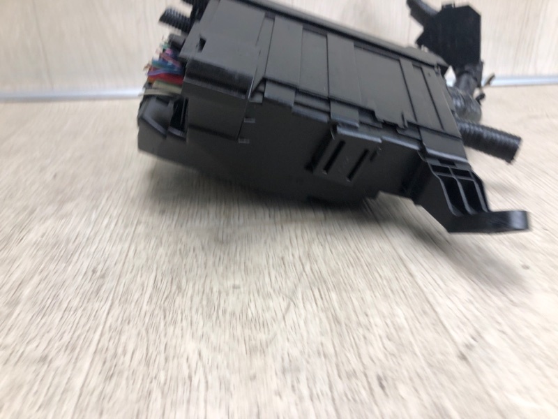 Блок предохранителей моторный отсек PATHFINDER R52 12-21 2014 R52 3.5 VQ35DE