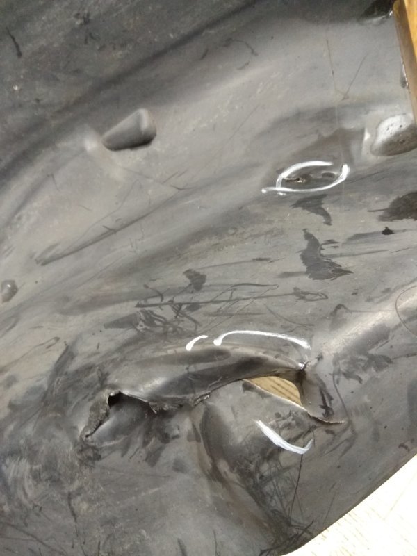 Подкрылок задний правый RENEGADE (BU) 14- 2015 BU 2.4 ED6 Подкрылок задний правый RENEGADE (BU) 14- 2015 BU 2.4 ED6