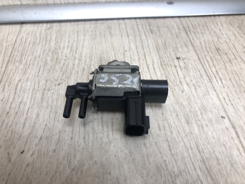 Клапан электромагнитный (вакуумный) NISSAN PATHFINDER R52 12-21 2014 R52 3.5 VQ35DE 14955-8J10A Б/У