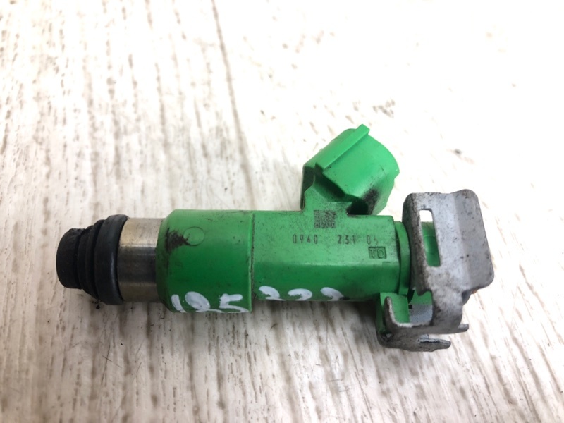 Форсунка топливная PATHFINDER R52 12-21 2014 R52 3.5 VQ35DE