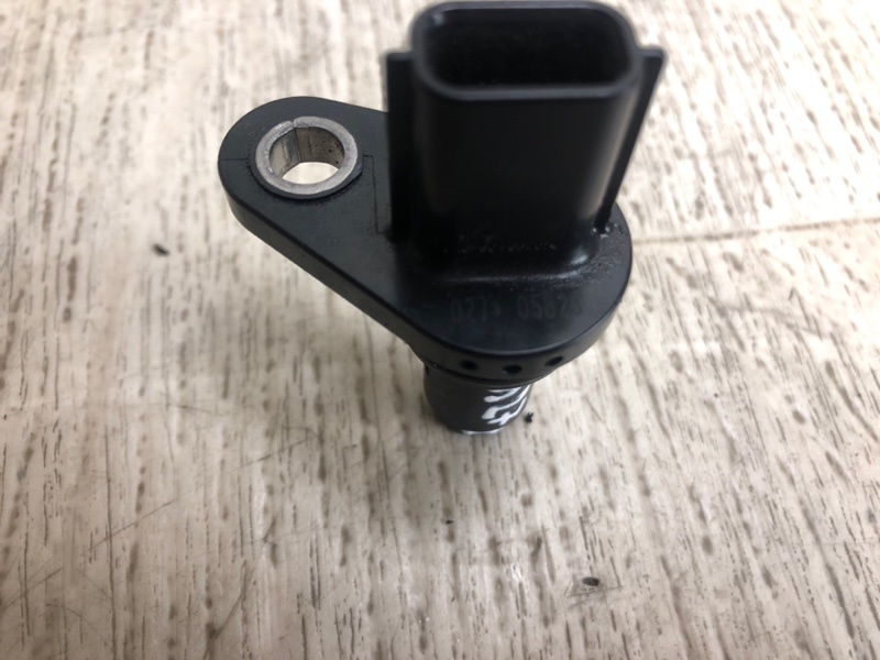 Датчик положения коленвала NISSAN NV200 USA 13- M20XUS 2.0 MR20DE