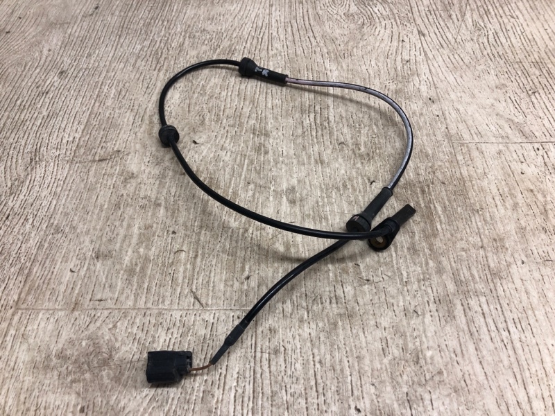 Датчик ABS передний правый HYUNDAI ELANTRA HD 06-11 2009 HD 2.0 G4GC 59830-2L300 Б/У