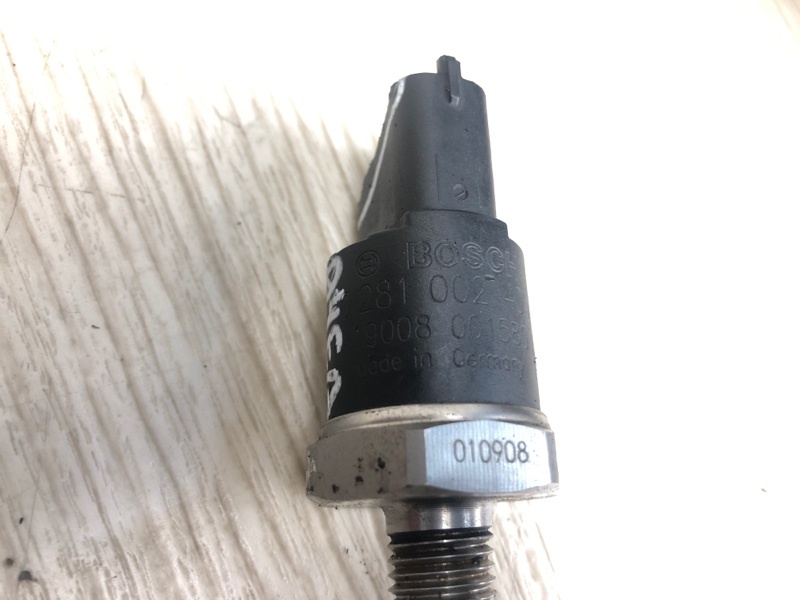 Датчик давления топлива HYUNDAI TUCSON 04-10 JM 2.0 d4ea Датчик давления топлива HYUNDAI TUCSON 04-10 JM 2.0 d4ea