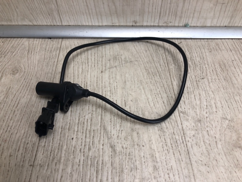 Запчасть датчик положения коленвала HYUNDAI SANTA FE (CM) 05-12 2006-2009 CM 2.2CRDI D4EB 39180-27800 Б/У Датчик положения коленвала HYUNDAI SANTA FE (CM) 05-12 2006-2009 CM 2.2CRDI D4EB 39180-27800 Б/У