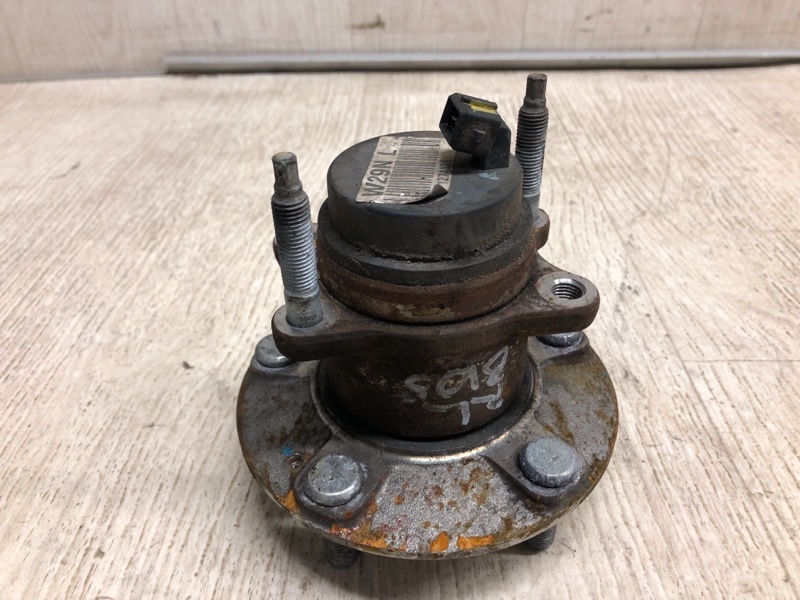 Запчасть ступица задняя KIA FORTE/CERATO TD 08-13 2013 TD 2.0 G4KD 52730-1M000 Б/У Ступица задняя KIA FORTE/CERATO TD 08-13 2013 TD 2.0 G4KD 52730-1M000 Б/У