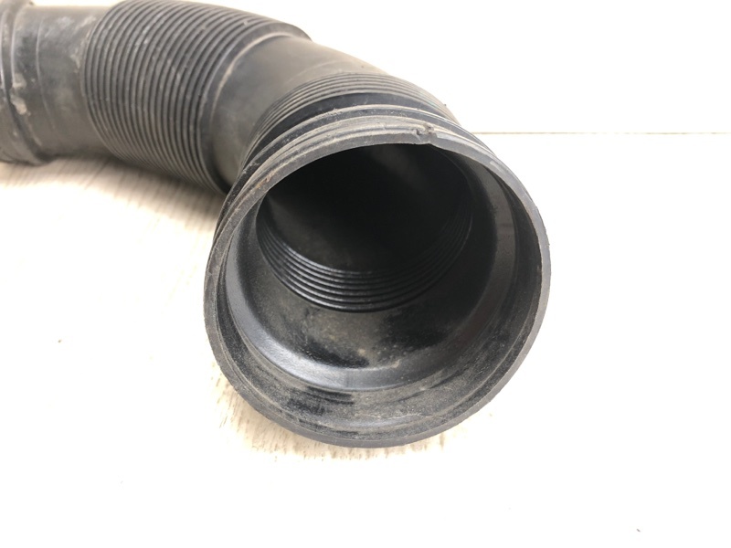 Патрубок воздушного фильтра PASSAT B8 14- 2015 A32 1.8 CPRA