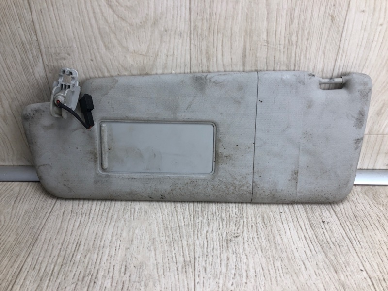 Козырек солнцезащитный левый VOLKSWAGEN PASSAT B8 14- 2015 A32 1.8 CPRA 561 857 551 A 2F4 Б/У