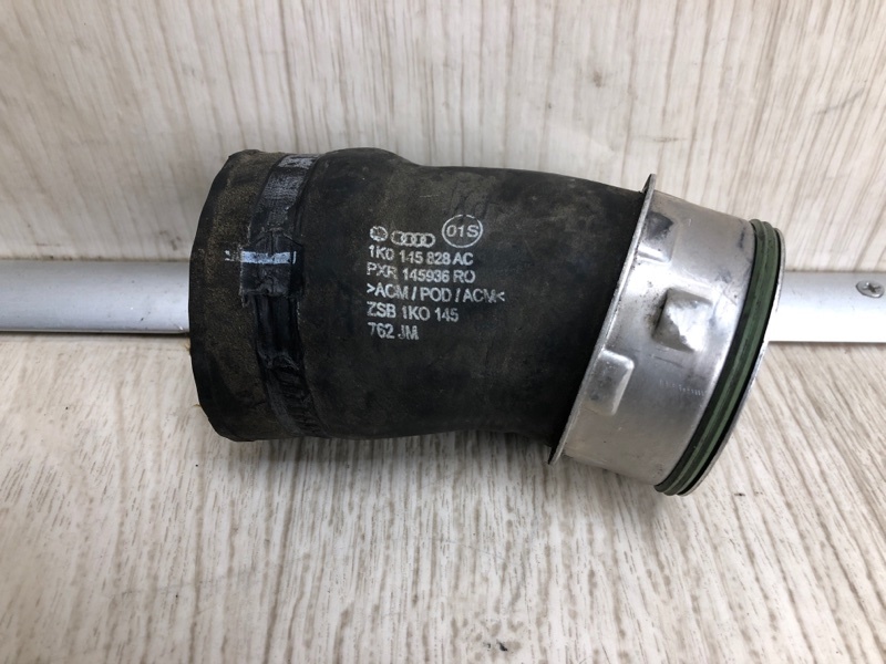 Патрубок интеркулера VOLKSWAGEN PASSAT B8 14- 2015 A32 1.8 CPRA 1K0 145 828 AC Б/У