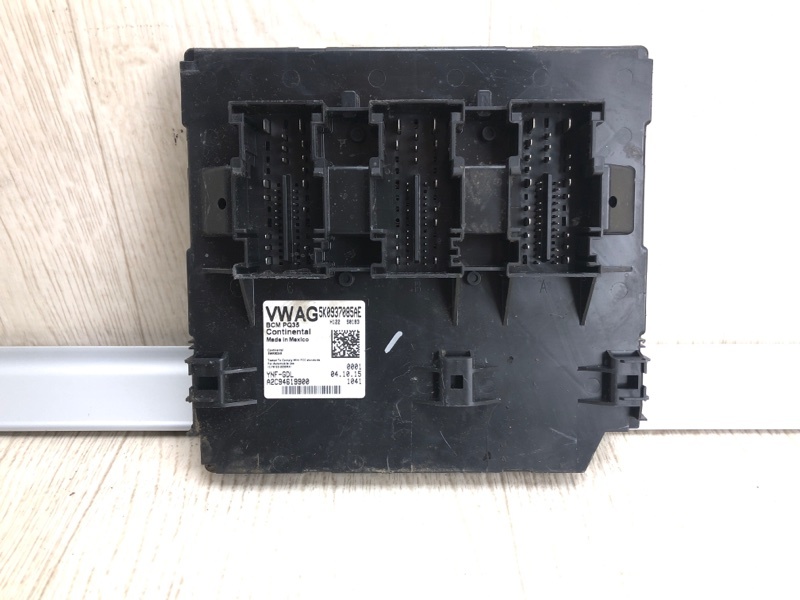 Блок комфорта VOLKSWAGEN PASSAT B8 14- 2015 A32 1.8 CPRA 5K0 937 087 AL Б/У