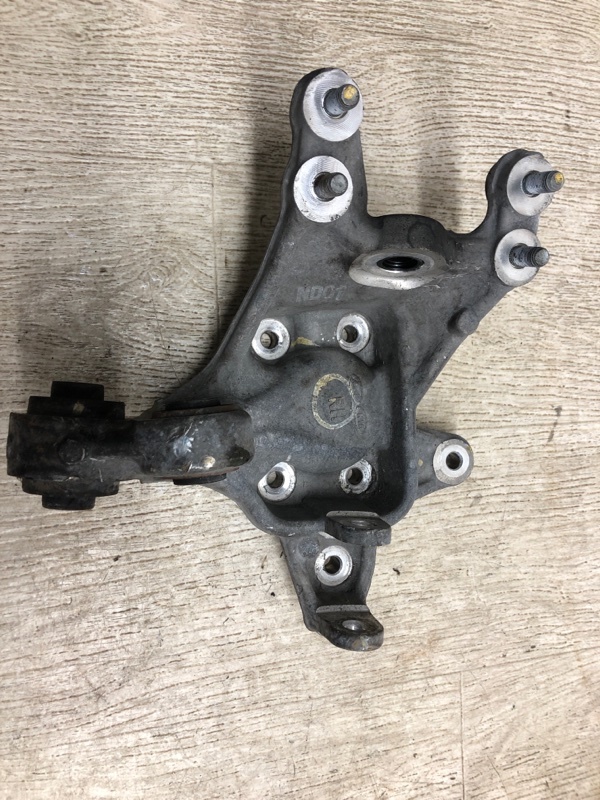 Цапфа задняя правая KIA OPTIMA TF 11-16 2014 TF 2.4 G4KK 52720-4R010 Б/У