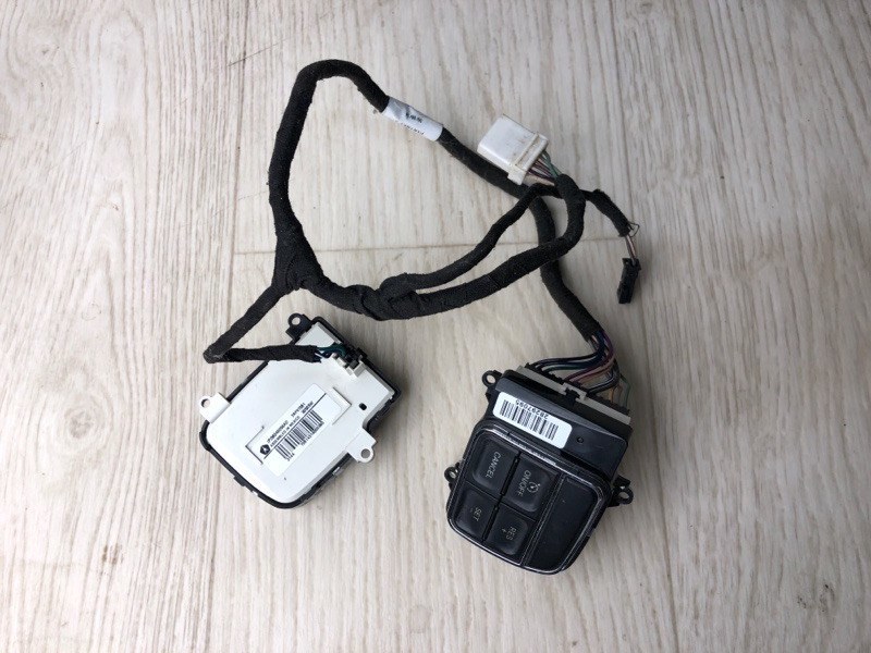 Запчасть кнопки на руль JEEP COMPASS 06-16 2014 MK49 2.0 ECN 56046094AF Б/У Кнопки на руль JEEP COMPASS 06-16 2014 MK49 2.0 ECN 56046094AF Б/У