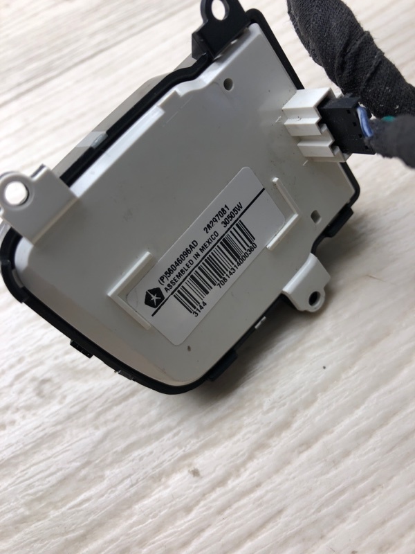 Кнопки на руль COMPASS 06-16 2014 MK49 2.0 ECN Кнопки на руль COMPASS 06-16 2014 MK49 2.0 ECN