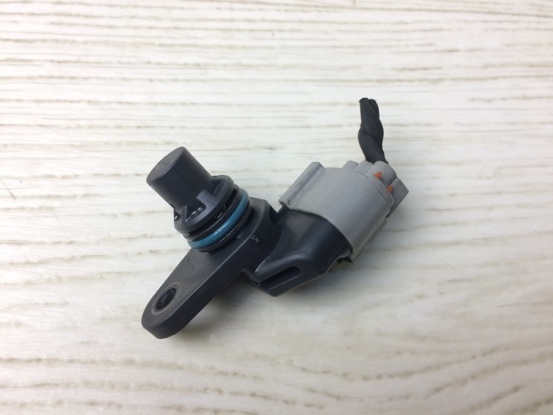 Датчик положения распредвала KIA FORTE/CERATO TD 08-13 2010 TD 2.0 G4KD 39350-25010 Б/У