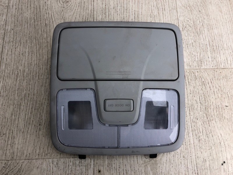 Запчасть плафон салона передний HYUNDAI TUCSON LM 09-15 2014 LM 2.0 G4KD 92800-2S000OM Б/У Плафон салона передний HYUNDAI TUCSON LM 09-15 2014 LM 2.0 G4KD 92800-2S000OM Б/У