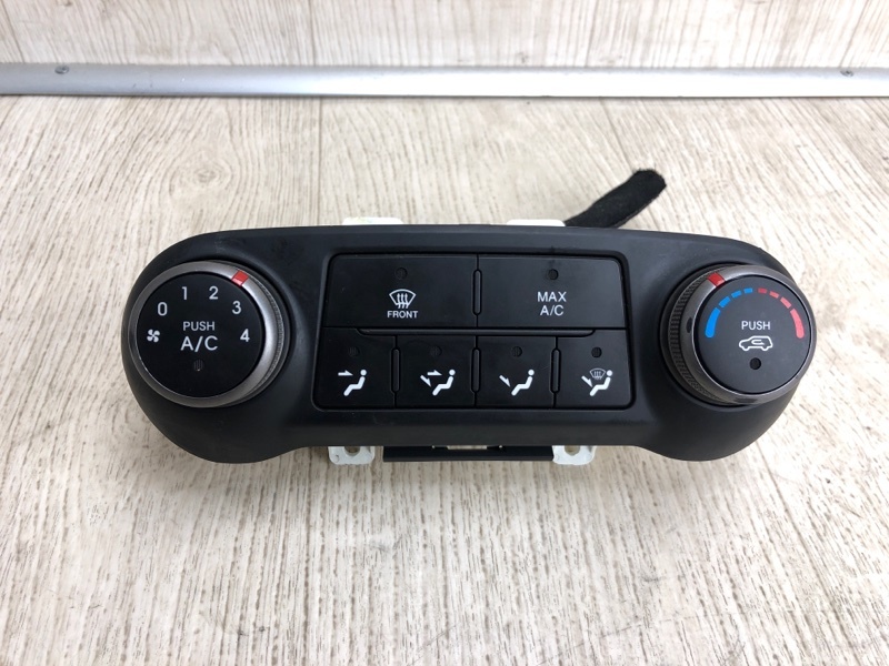 Блок управления печкой HYUNDAI TUCSON LM 09-15 2014 LM 2.0 G4KD 97250-2S240TJN Б/У