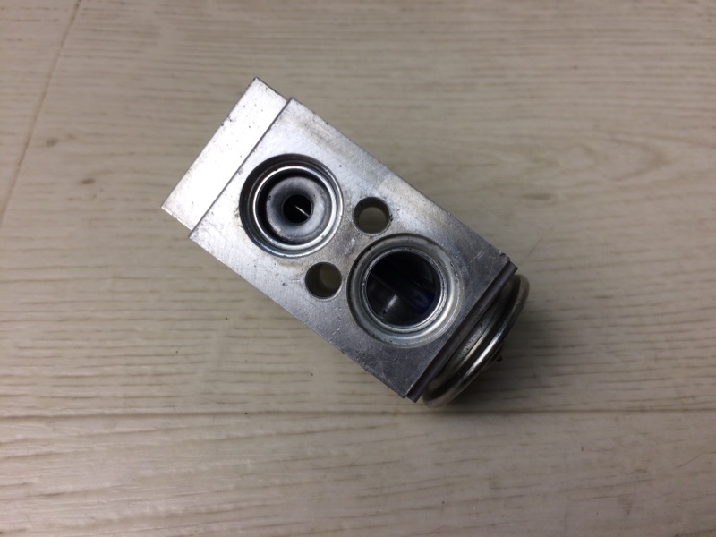 Клапан кондиционера HYUNDAI SONATA YF 10-14 2011 YF 2.4 G4KJ 97626-3R000 Б/У