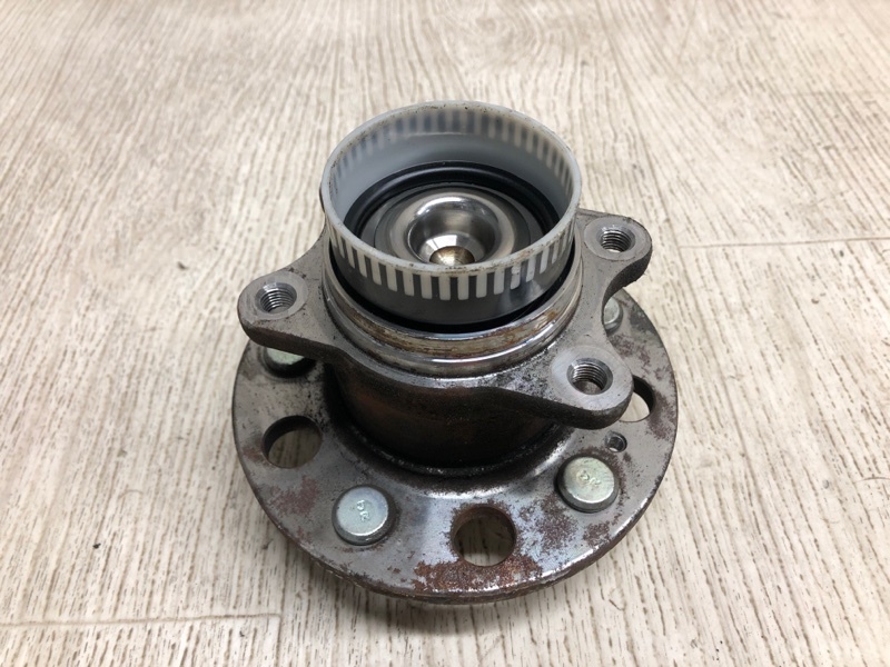 Ступица задняя HYUNDAI SONATA YF 10-14 2014 YF 2.0 G4KH 52730-3S200 Б/У