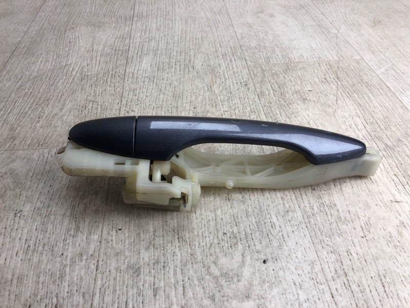 Ручка двери наружная правая TUCSON LM 09-15 2014 LM 2.0 G4KD Ручка двери наружная правая TUCSON LM 09-15 2014 LM 2.0 G4KD