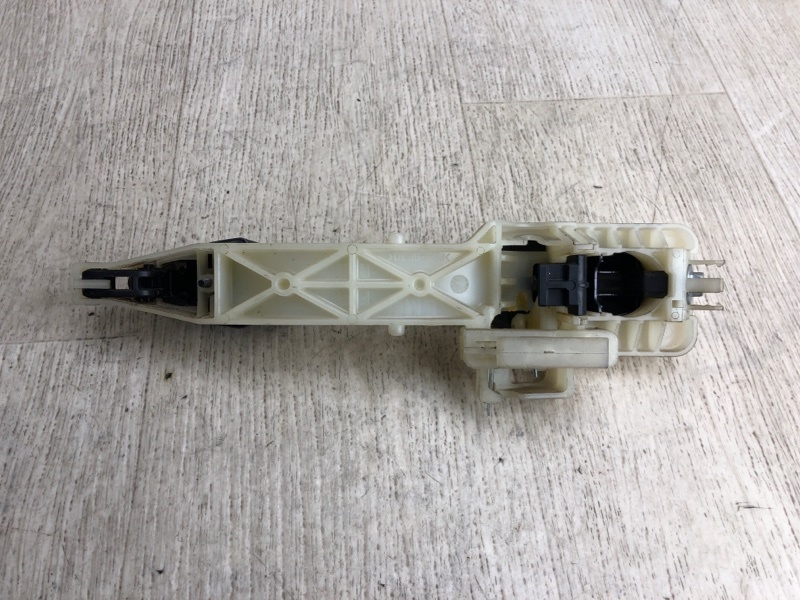 Ручка двери наружная правая HYUNDAI TUCSON LM 09-15 LM 2.0 G4KD Ручка двери наружная правая HYUNDAI TUCSON LM 09-15 LM 2.0 G4KD