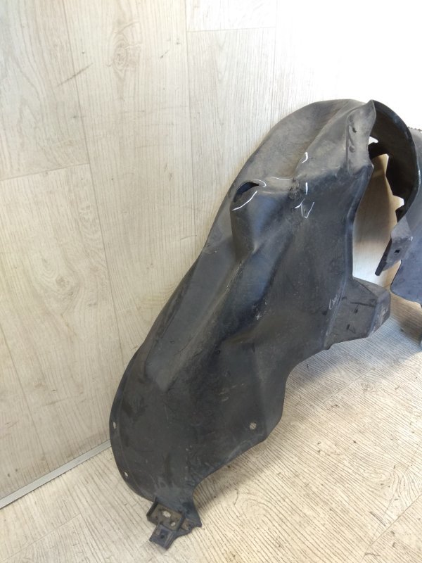 Подкрылок задний правый DODGE DART 12-16 PF 2.4 ED8