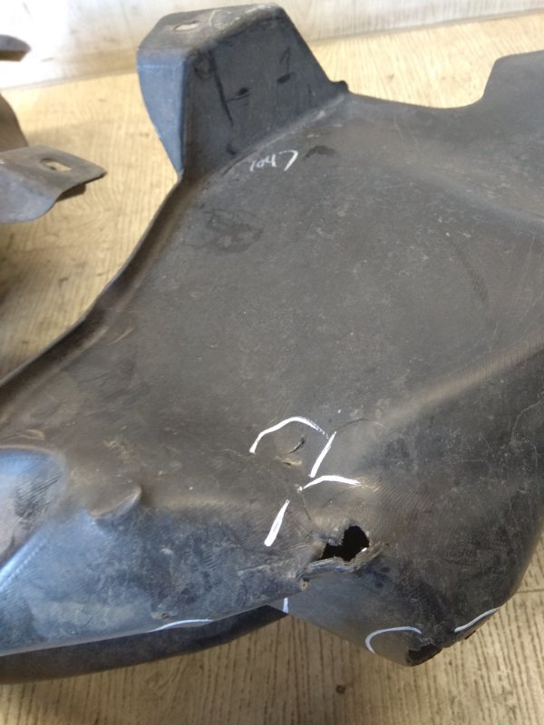 Подкрылок задний правый DART 12-16 2015 PF 2.4 ED8