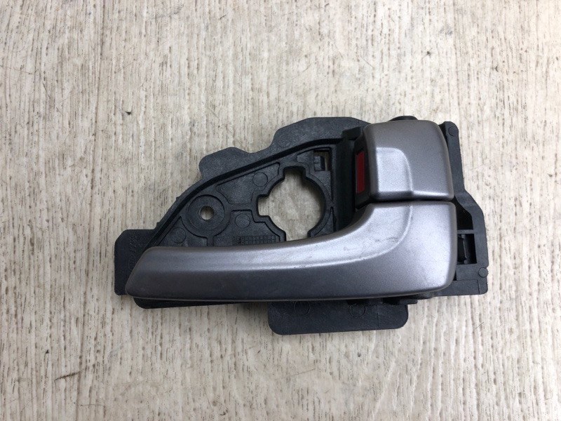 Запчасть ручка двери внутренняя правая HYUNDAI TUCSON LM 09-15 2014 LM 2.0 G4KD 82620-2S020RJ5 Б/У Ручка двери внутренняя правая HYUNDAI TUCSON LM 09-15 2014 LM 2.0 G4KD 82620-2S020RJ5 Б/У