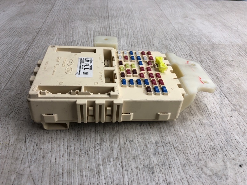 Блок предохранителей салон TUCSON LM 09-15 2014 LM 2.0 G4KD