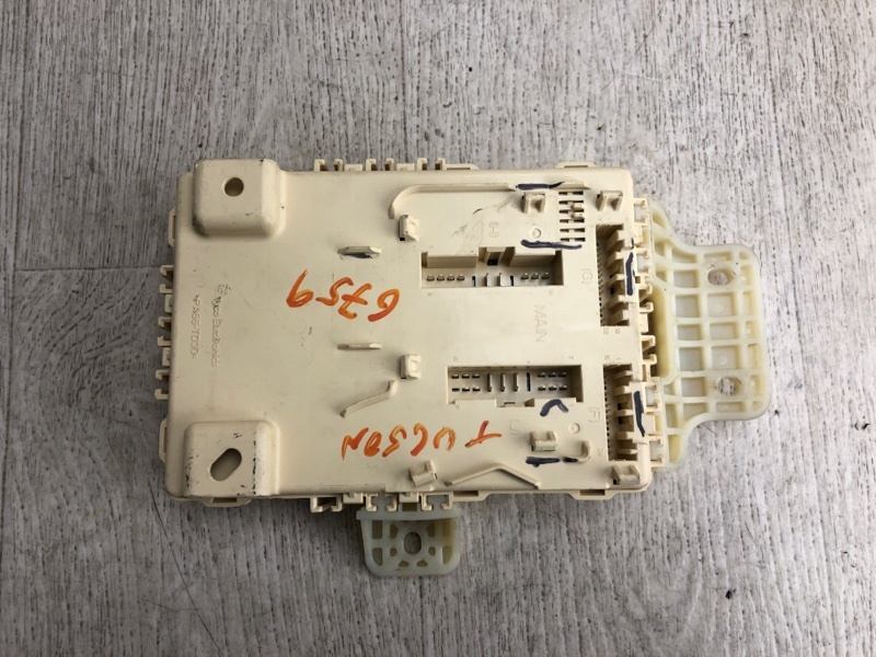 Блок предохранителей салон TUCSON LM 09-15 2014 LM 2.0 G4KD