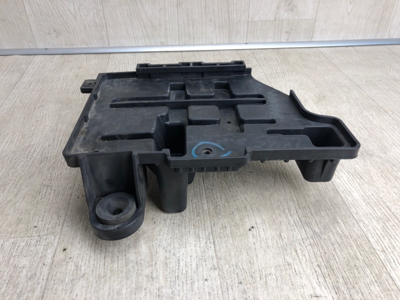 Полка аккумулятора TUCSON LM 09-15 2014 LM 2.0 G4KD