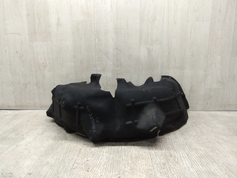 Подкрылок задний левый 200 14-16 2016 UF 2.4 ED6