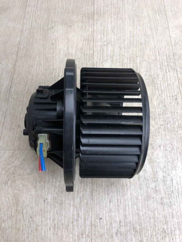 Моторчик печки TUCSON LM 09-15 2014 LM 2.0 G4KD