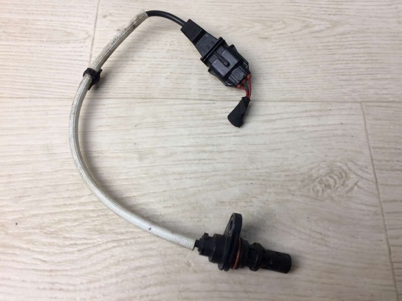 Датчик положения коленвала HYUNDAI SONATA LF 2014- 2015 LF 2.4 G4KJ 39180-2G000 Б/У