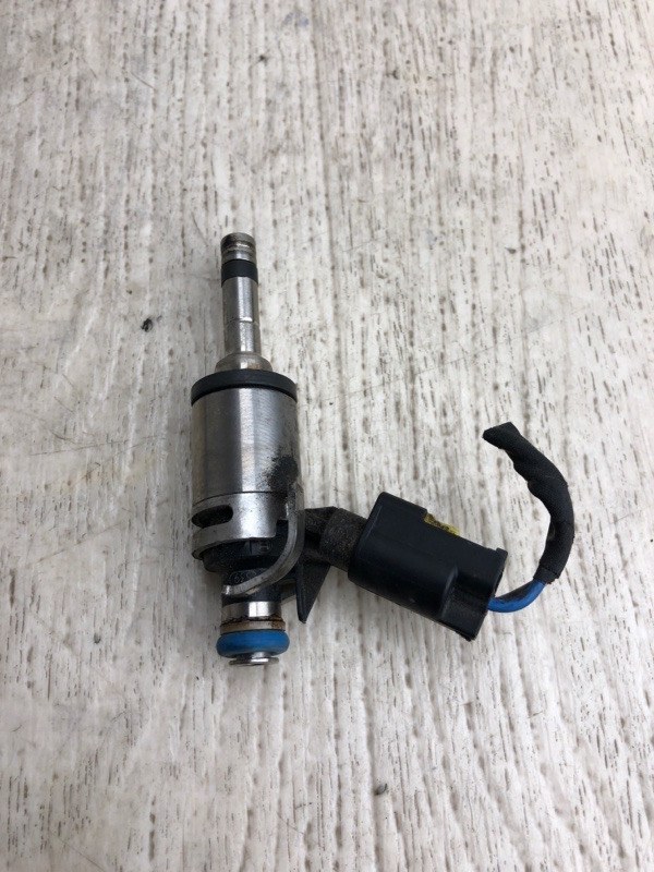 Форсунка топливная TUCSON LM 09-15 2014 LM 2.0 G4KD Форсунка топливная TUCSON LM 09-15 2014 LM 2.0 G4KD