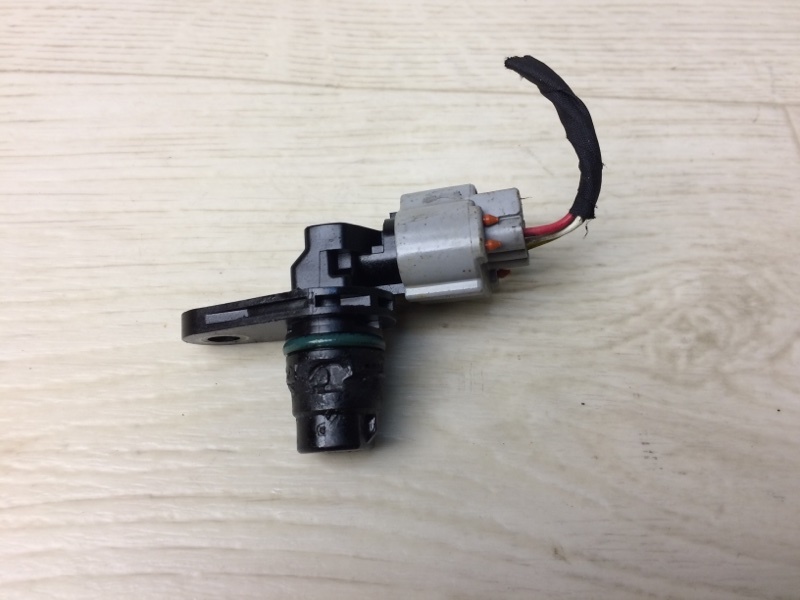 Датчик положения распредвала HYUNDAI SONATA YF 10-14 2012 YF 2.4 G4KK 39350-25010 Б/У