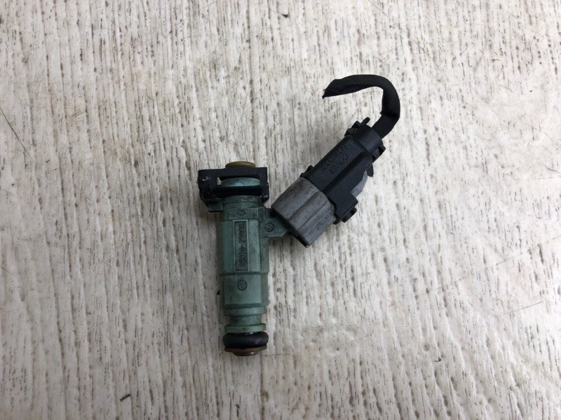 Форсунка топливная HYUNDAI ELANTRA HD 06-11 2008 HD 2.0 G4GC 35310-23800 Б/У