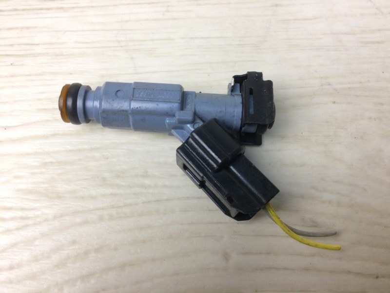 Форсунка топливная HYUNDAI SONATA YF 10-14 2012 YF 2.4 G4KK 35310-2G300 Б/У