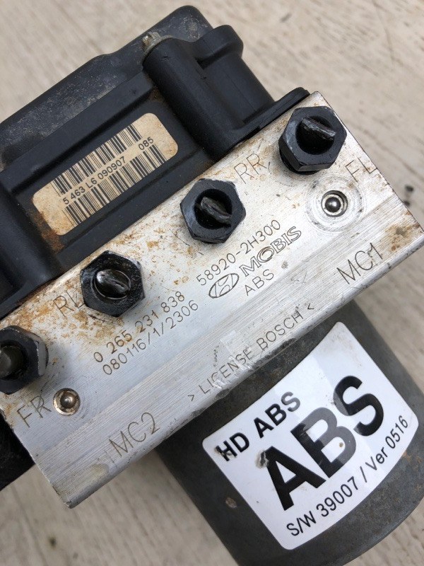 Блок ABS HYUNDAI ELANTRA HD 06-11 HD 2.0 G4GC