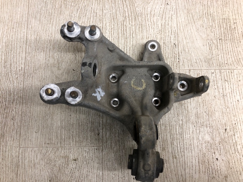 Цапфа задняя правая HYUNDAI SONATA YF 10-14 2014 YF 2.4 G4KK 52720-4R010 Б/У