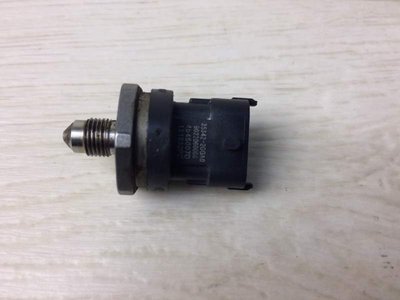 Датчик давления топлива KIA SORENTO UM 14- 2015 UM 2.4 G4KJ 35342-2GGA0 Б/У