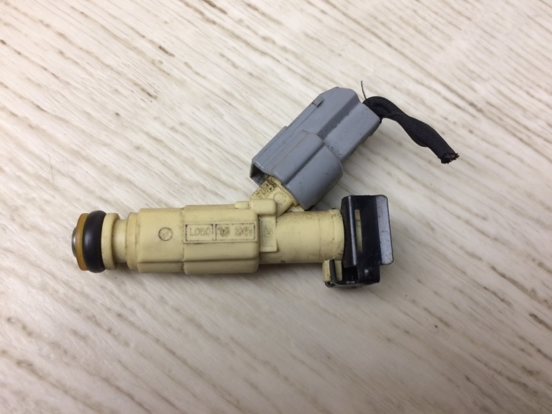 Форсунка топливная KIA FORTE/CERATO TD 08-13 2013 TD 2.0 G4KD 35310-2G100 Б/У