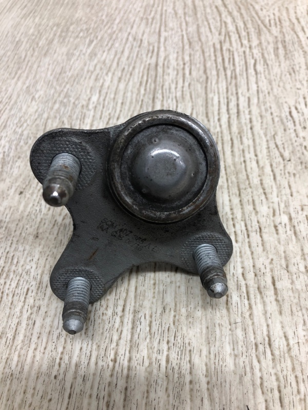 Шаровая опора передняя левая JETTA USA 18- 2018 JEM 1.4 DGXA