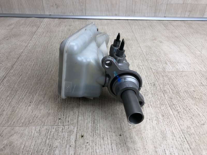 Главный тормозной цилиндр FUSION 14- 2016 CD4 C25HDEX Главный тормозной цилиндр FUSION 14- 2016 CD4 C25HDEX