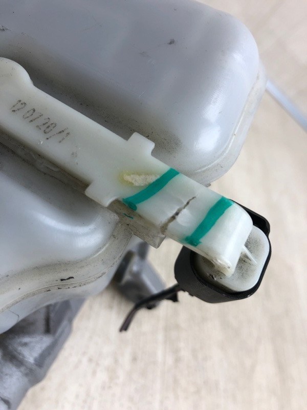 Главный тормозной цилиндр FUSION 14- 2016 CD4 C25HDEX Главный тормозной цилиндр FUSION 14- 2016 CD4 C25HDEX