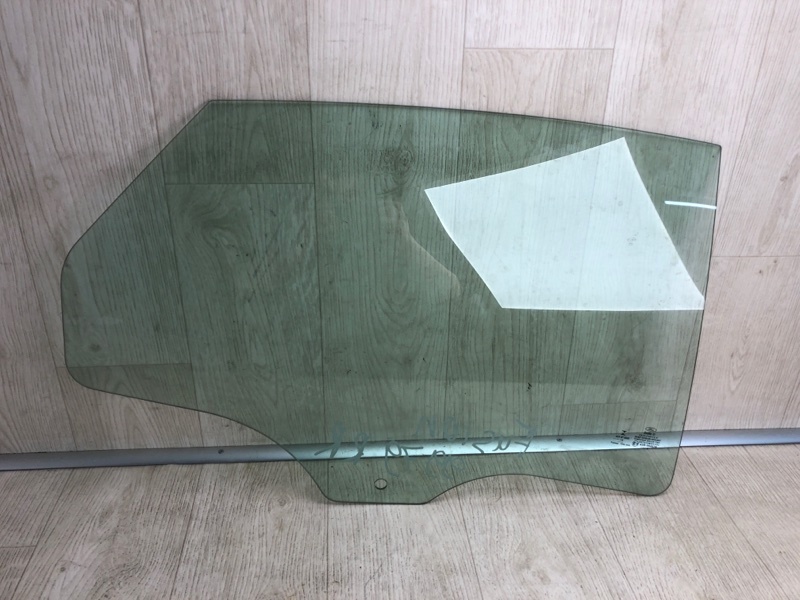 Стекло двери заднее правое FORD FUSION 14- 2016 CD4 C25HDEX DS7Z-5425712-A Б/У