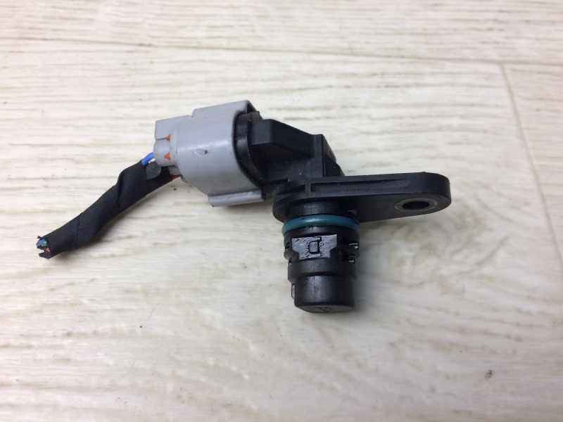 Датчик положения распредвала KIA OPTIMA TF 11-16 2014 TF 2.4 G4KK 39350-25010 Б/У